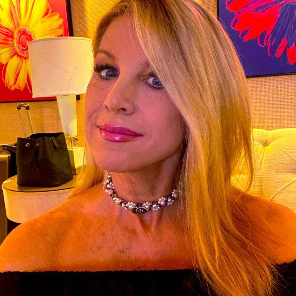 CHANEL pearl choker